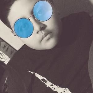 Meet your Posher, Mila